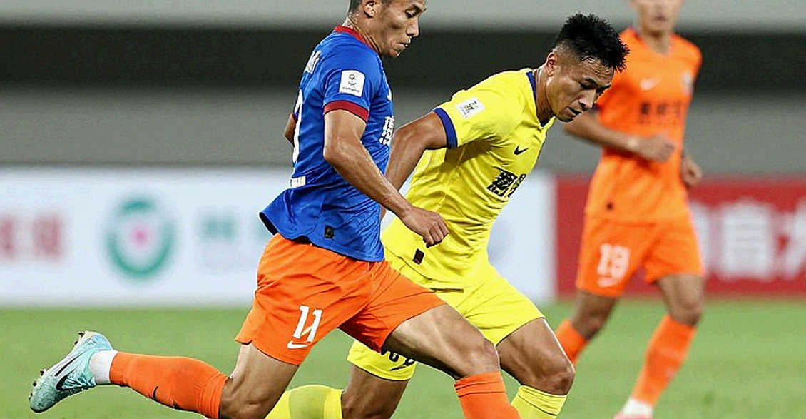 Persija đá sân nhà ở Bali không khán giả: sự bình thản của Shin Tae-yong và khoảng lặng không ai giải thích Persija đá sân nhà ở Bali không khán giả: sự bình thản của Shin Tae-yong và khoảng lặng không ai giải thích