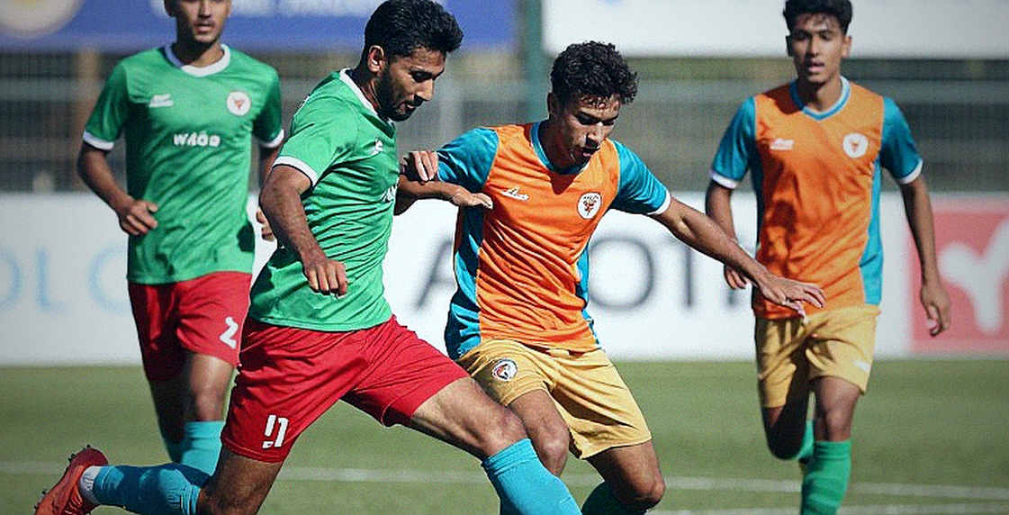 Eyüpspor và Özhan Pulat chia tay giữa mùa: Ghế huấn luyện trống sau tiếng còi mãn cuộc Eyüpspor và Özhan Pulat chia tay giữa mùa: Ghế huấn luyện trống sau tiếng còi mãn cuộc