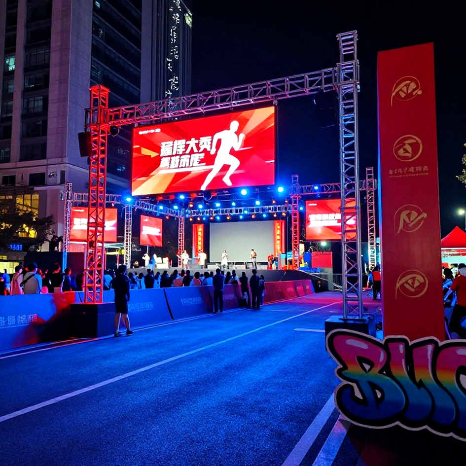 Kipchoge phá kỷ lục đường chạy Melbourne ở tuổi 41: 2:09:10 và khoảng cách 8 phút 35 giây tới kỷ lục thế giới