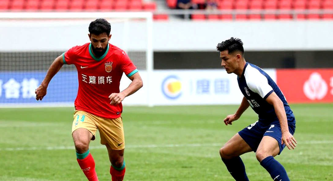 América bị tố 'cướp' điểm: Cầu thủ Pachuca đòi thẻ đỏ cho Carlos Álvarez và cuộc tranh cãi về 'Luật Prestianni'