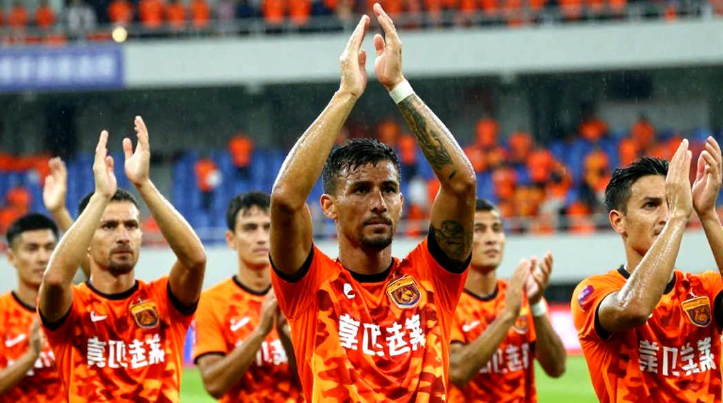 Dean Zandbergen: Bàn thắng ra mắt Dinamo chỉ là một nửa câu chuyện, nửa kia là hồ sơ nhập tịch Indonesia