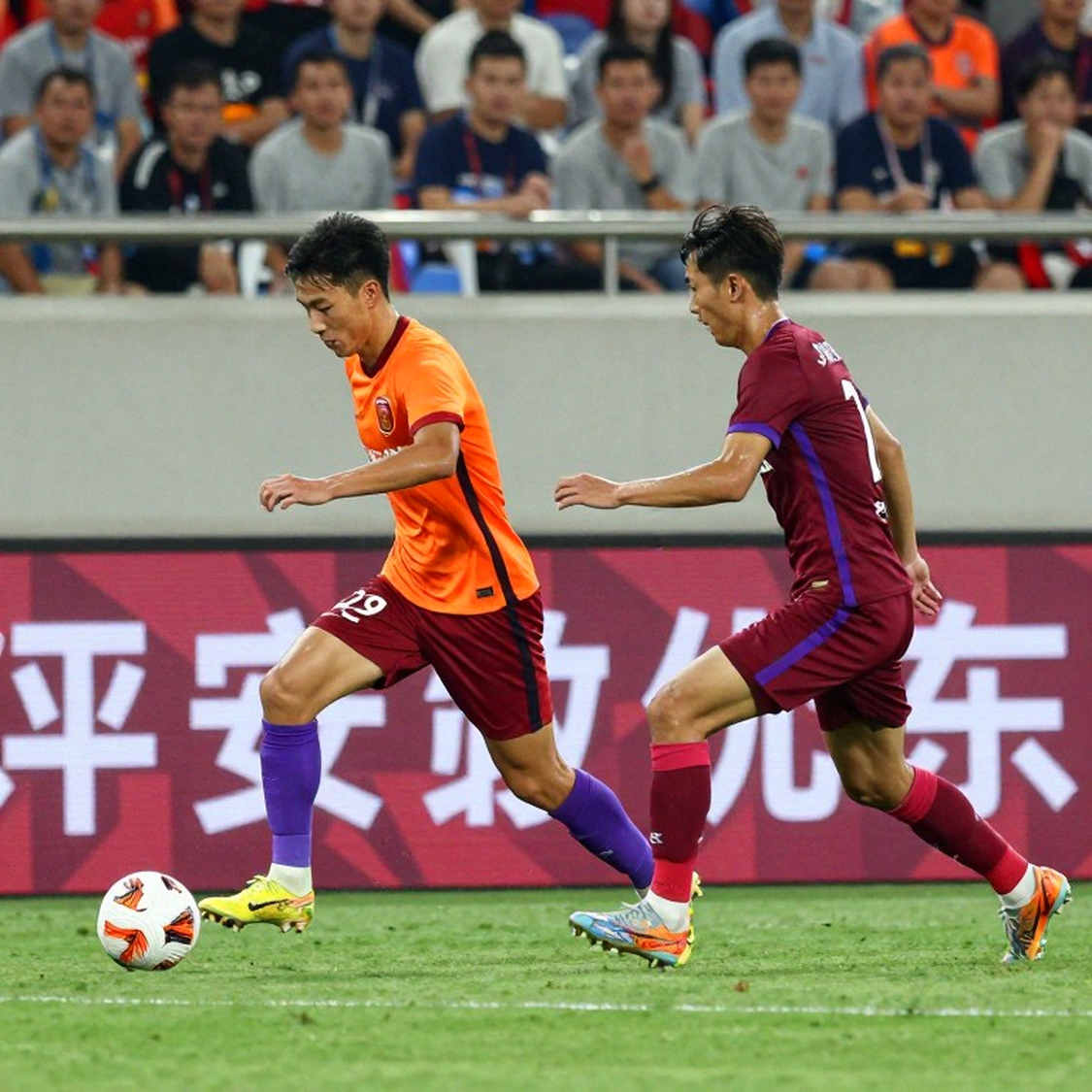 V.League trả lương cho một giải đấu ba tuần
