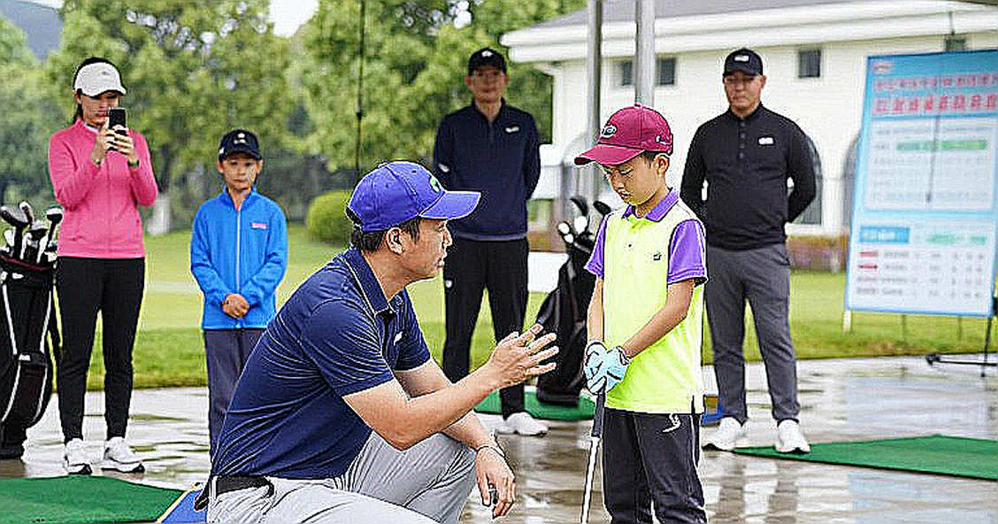 Tiger Woods có được lái xe golf không? Câu hỏi khiến công tố viên bang phải lúng túng Tiger Woods có được lái xe golf không? Câu hỏi khiến công tố viên bang phải lúng túng
