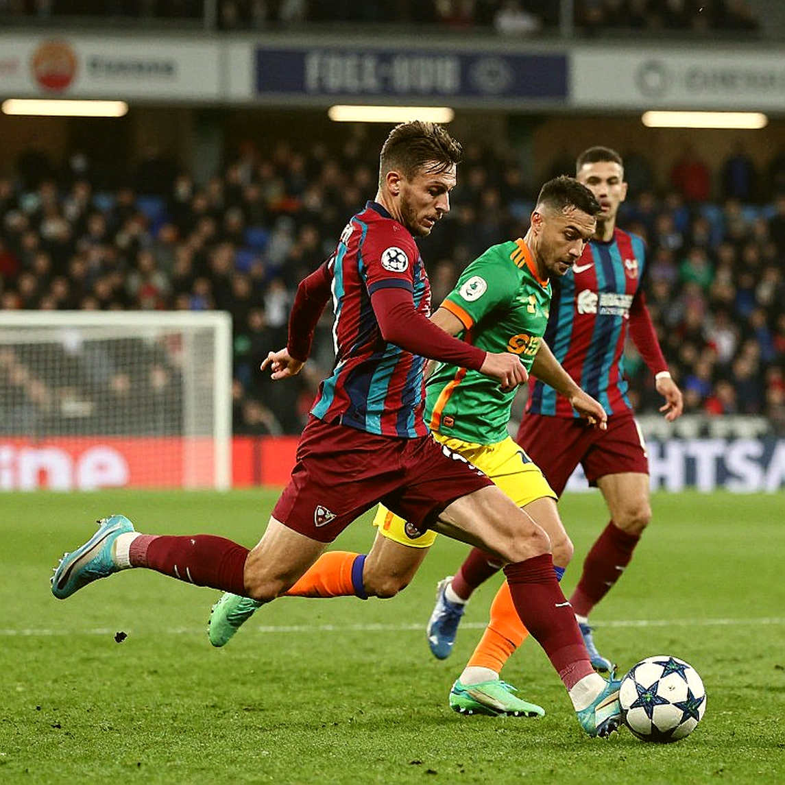 Crystal Palace 4-0 Lech Poznan: Bốn bàn thắng, một tấm thẻ đỏ và lời cảnh báo của Adam Wharton Crystal Palace 4-0 Lech Poznan: Bốn bàn thắng, một tấm thẻ đỏ và lời cảnh báo của Adam Wharton