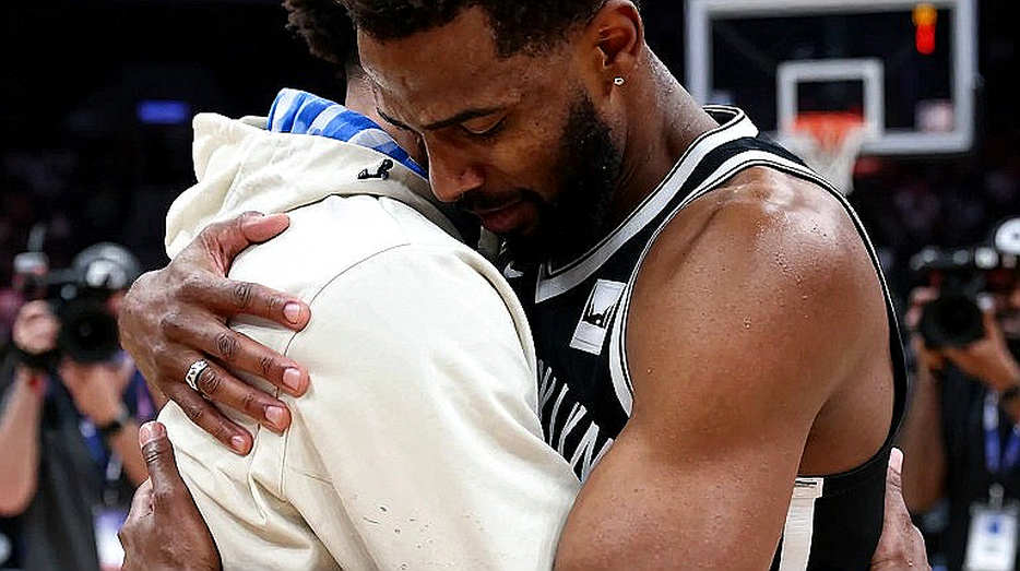 Cuộc chiến ngầm trong EuroLeague: Khi Braxton Key và Evan Fournier lật ngửa luật chơi về tiền lương Cuộc chiến ngầm trong EuroLeague: Khi Braxton Key và Evan Fournier lật ngửa luật chơi về tiền lương